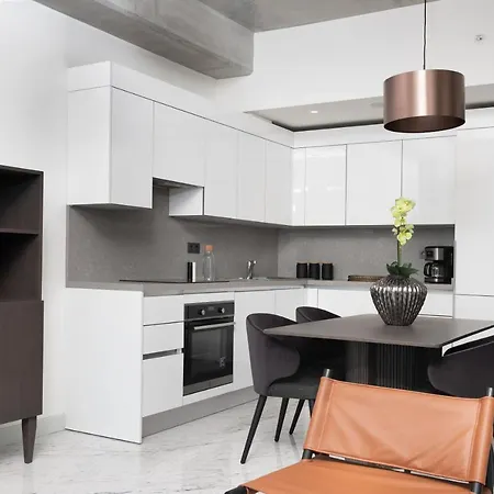 Apartman Queen By A *